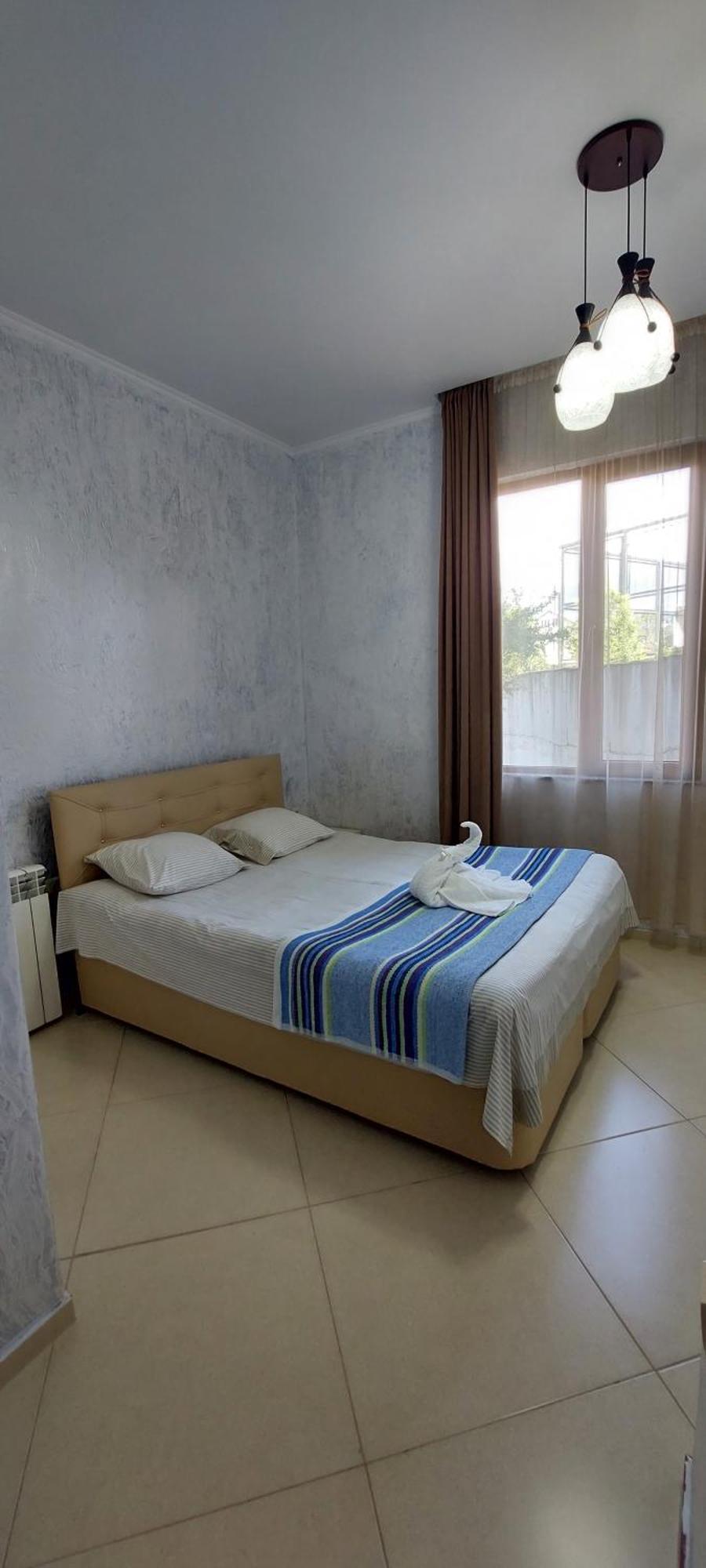 Hotel Ergo Batumi Esterno foto