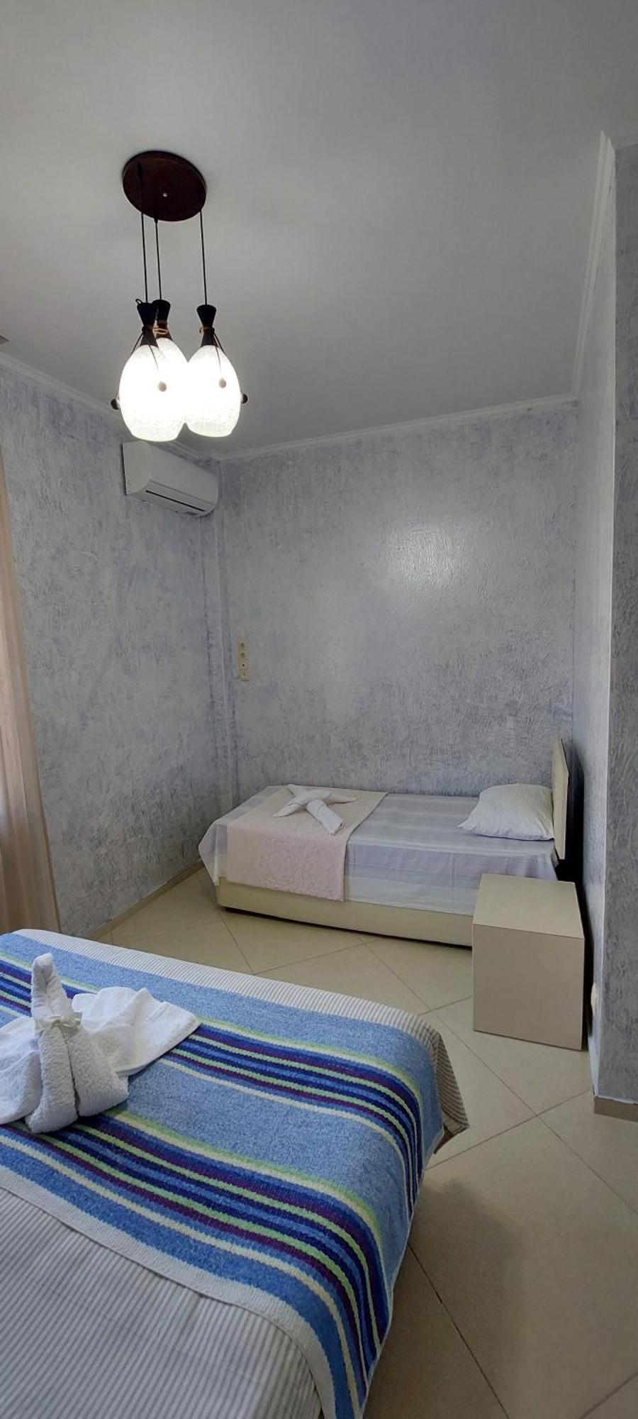 Hotel Ergo Batumi Esterno foto