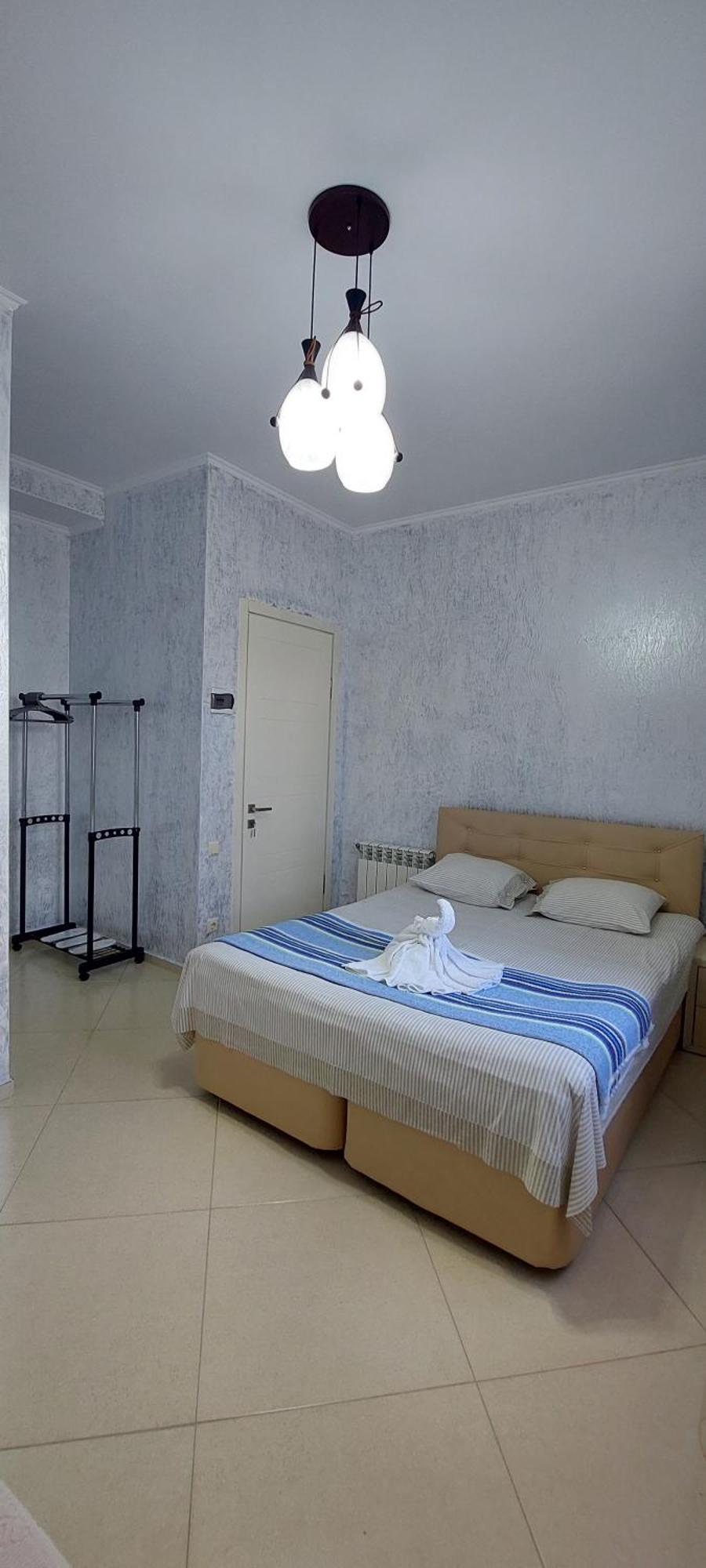 Hotel Ergo Batumi Esterno foto