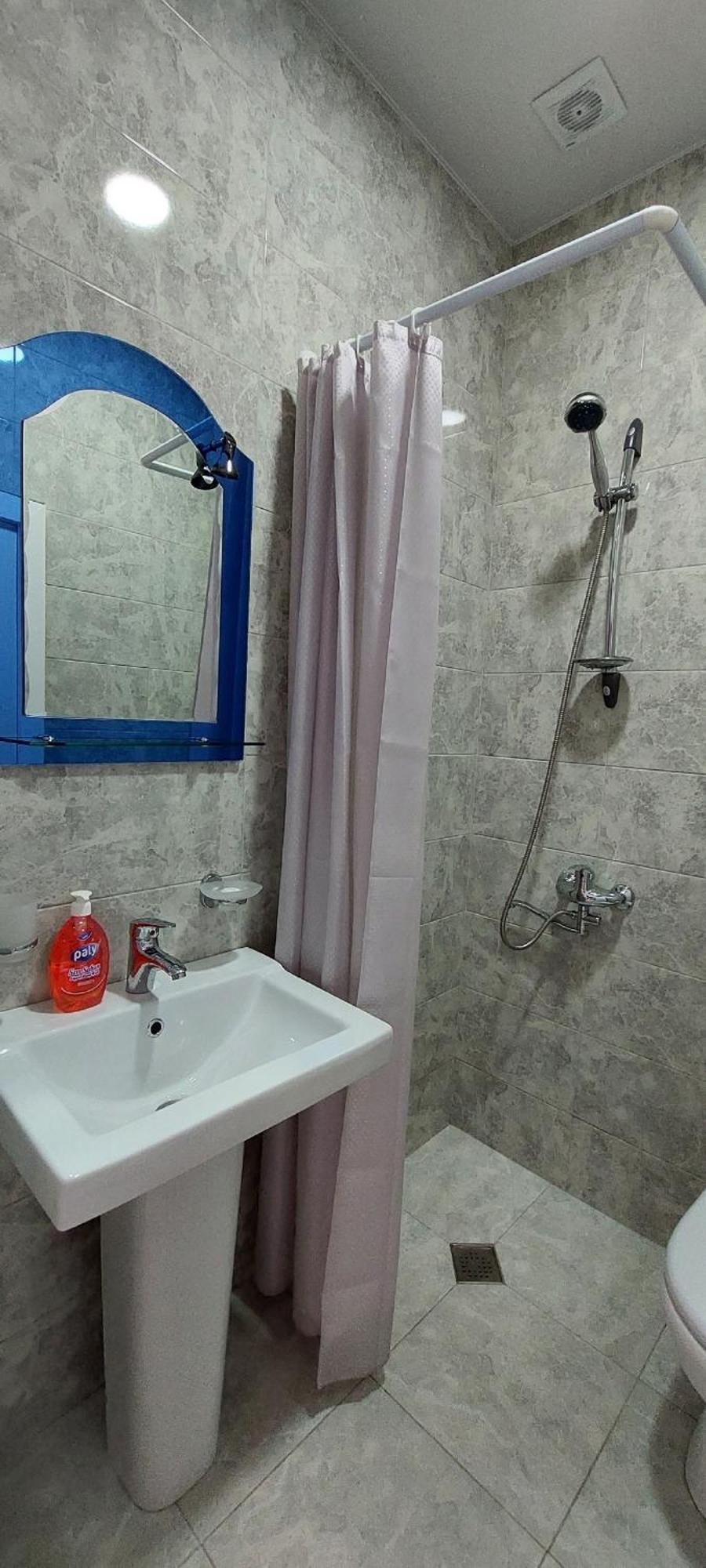 Hotel Ergo Batumi Esterno foto