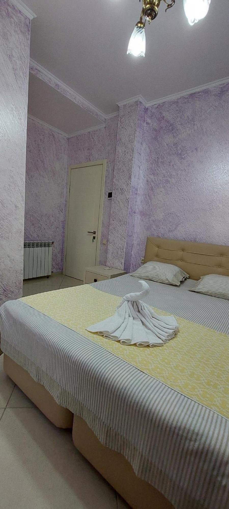 Hotel Ergo Batumi Esterno foto