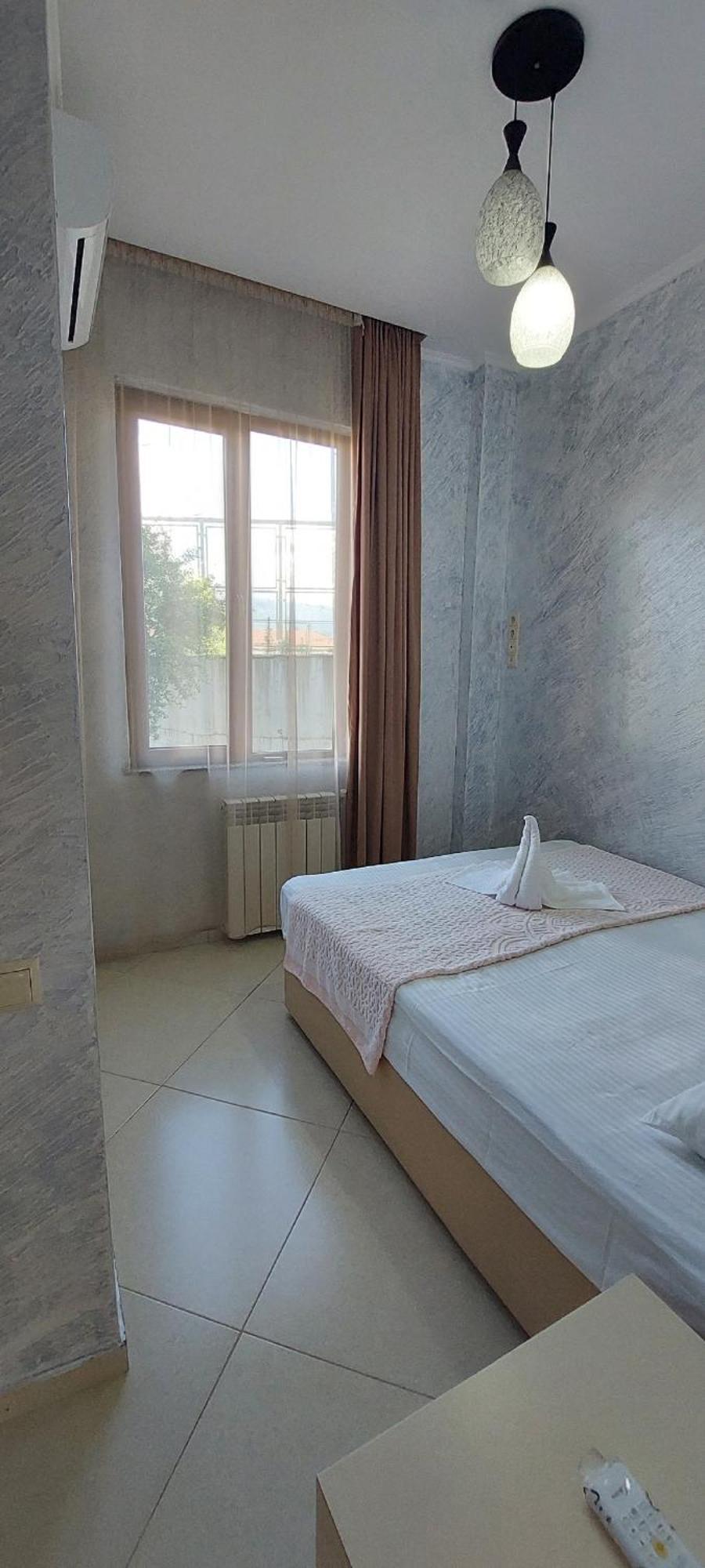 Hotel Ergo Batumi Esterno foto