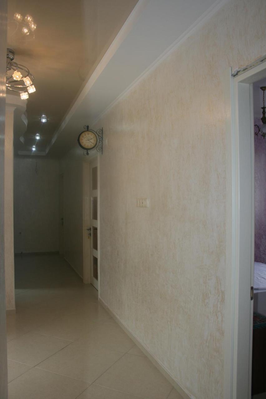 Hotel Ergo Batumi Esterno foto