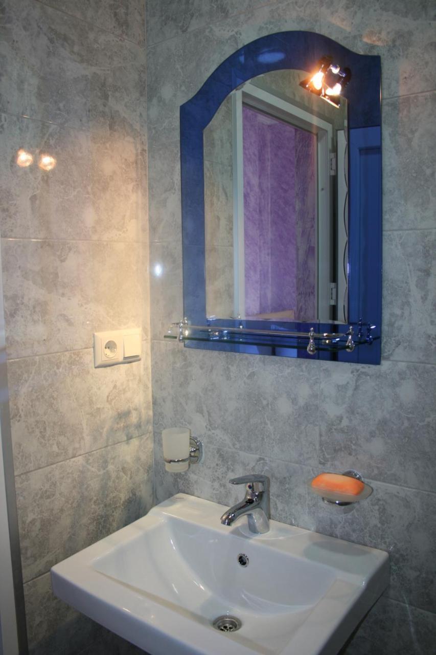 Hotel Ergo Batumi Esterno foto